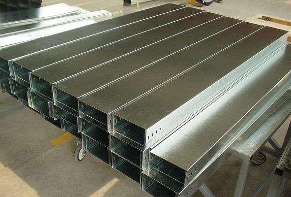 銀川國標(biāo)不銹鋼橋架制造商 不銹鋼工程材料的關(guān)鍵角色